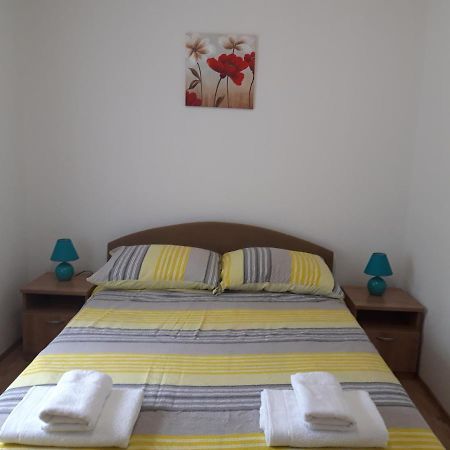 Apartment Sanja Smoljanac Eksteriør bilde