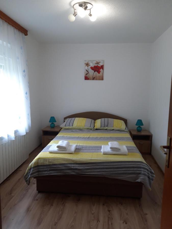 Apartment Sanja Smoljanac Eksteriør bilde