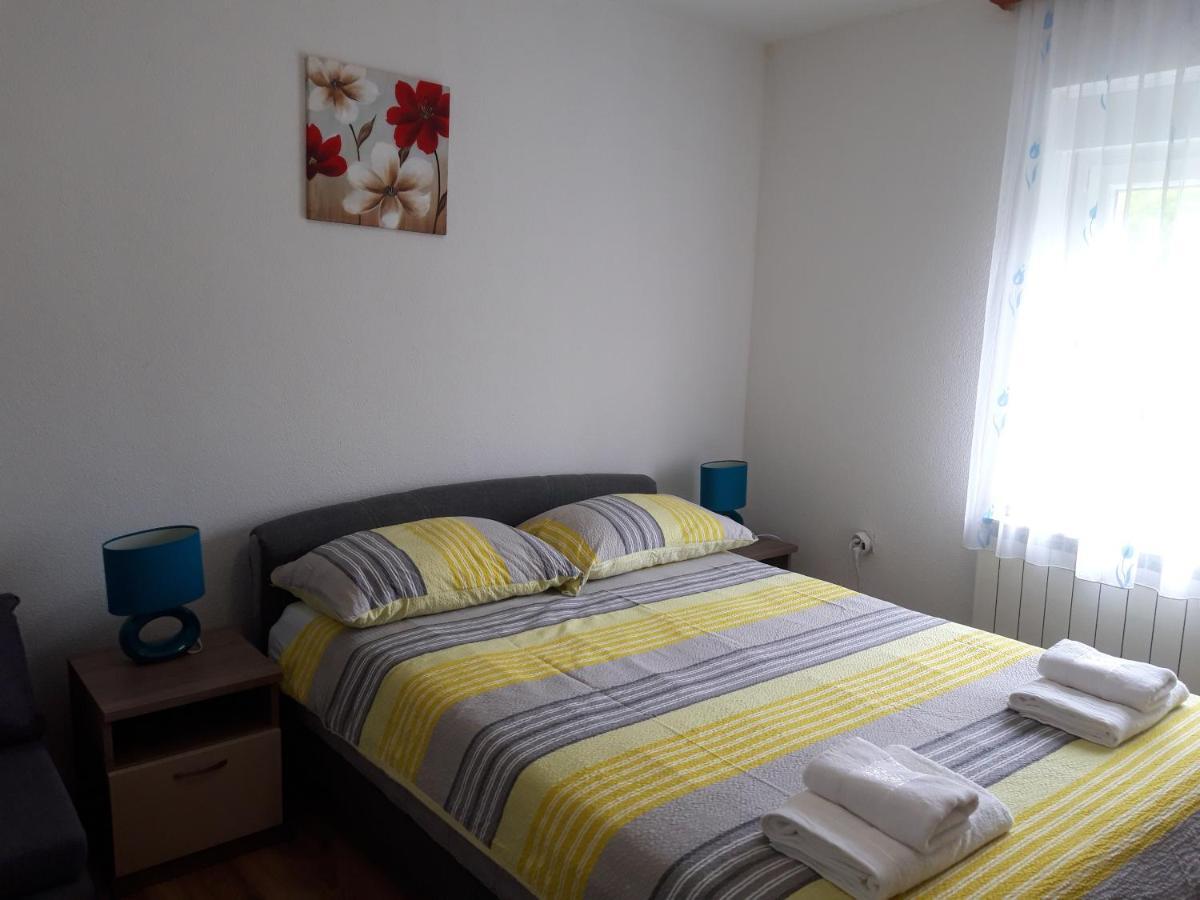 Apartment Sanja Smoljanac Eksteriør bilde